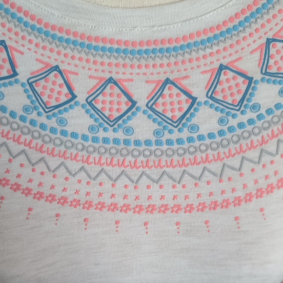 Girl's Top - Picture 3 of 4